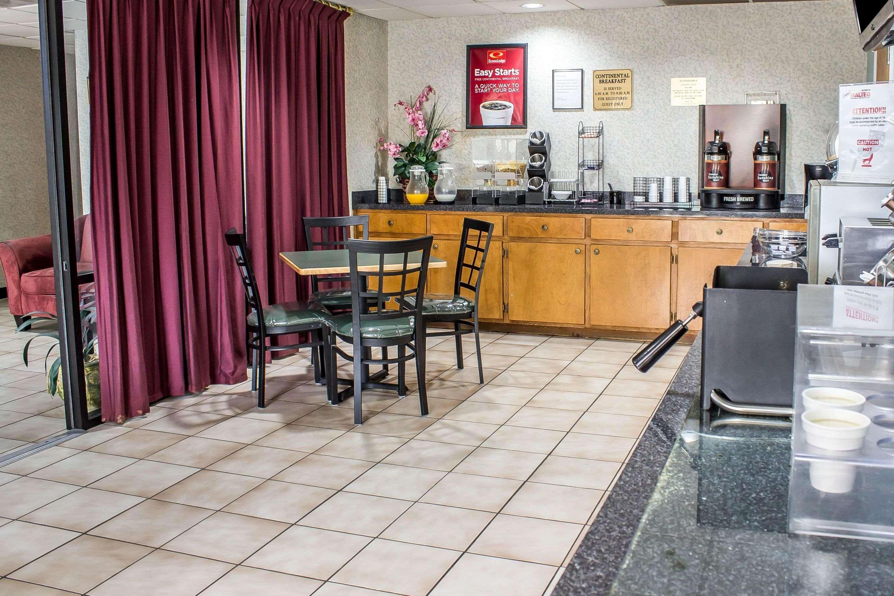 Quality Inn Henderson I-85 Экстерьер фото
